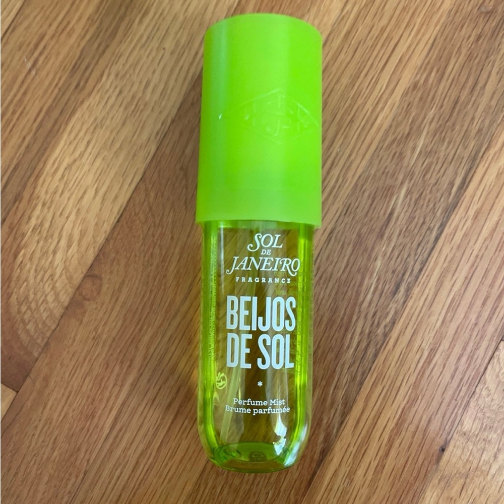 sol de janeiro limited edition body mist beijos de sol